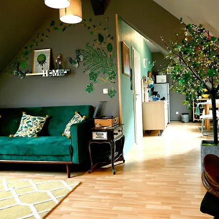 아파트 Gemuetliche Studio-ferienwohnung Im Dachgeschoss In